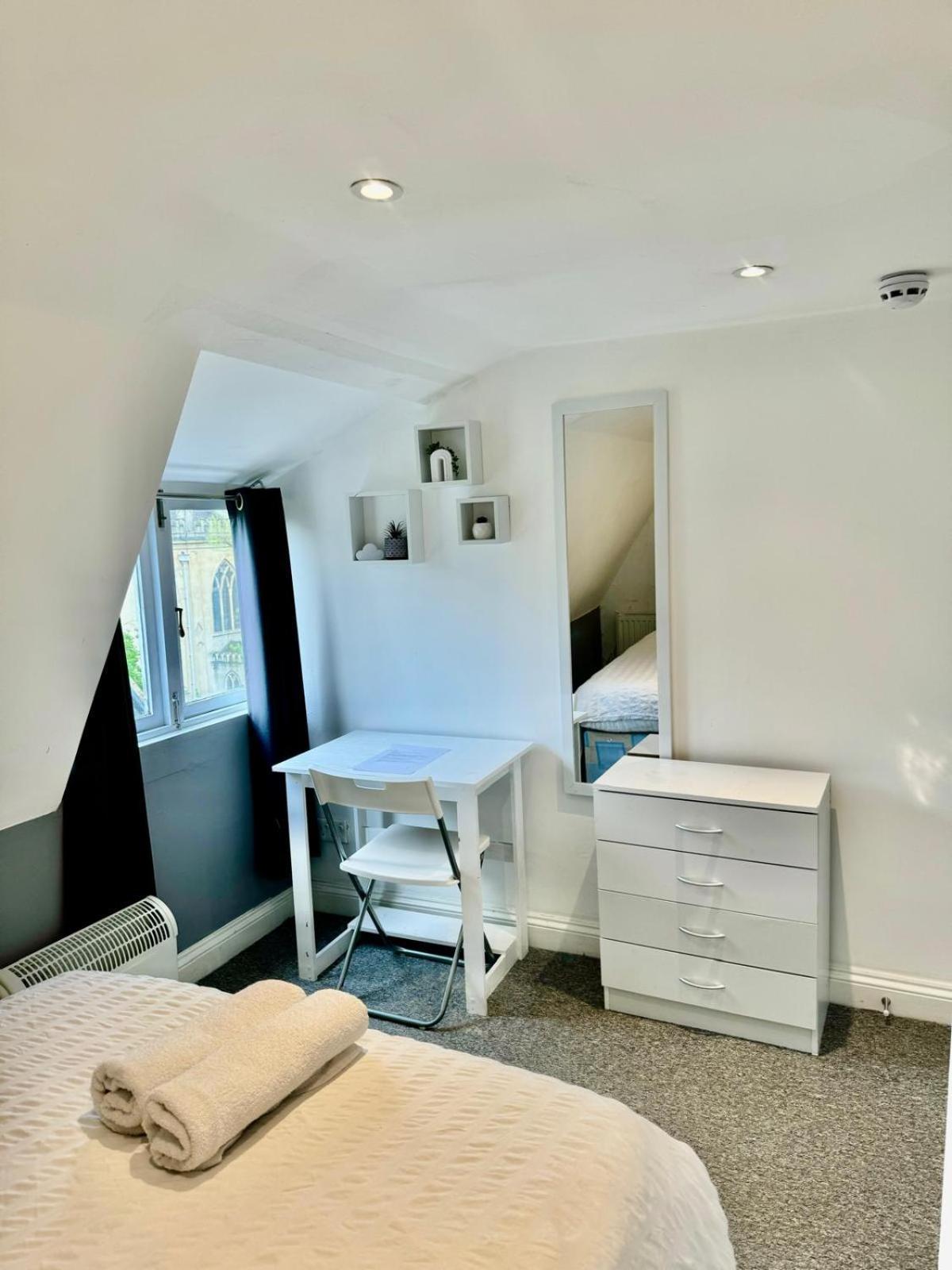 Comfortable City Centre Room Бристол Екстериор снимка