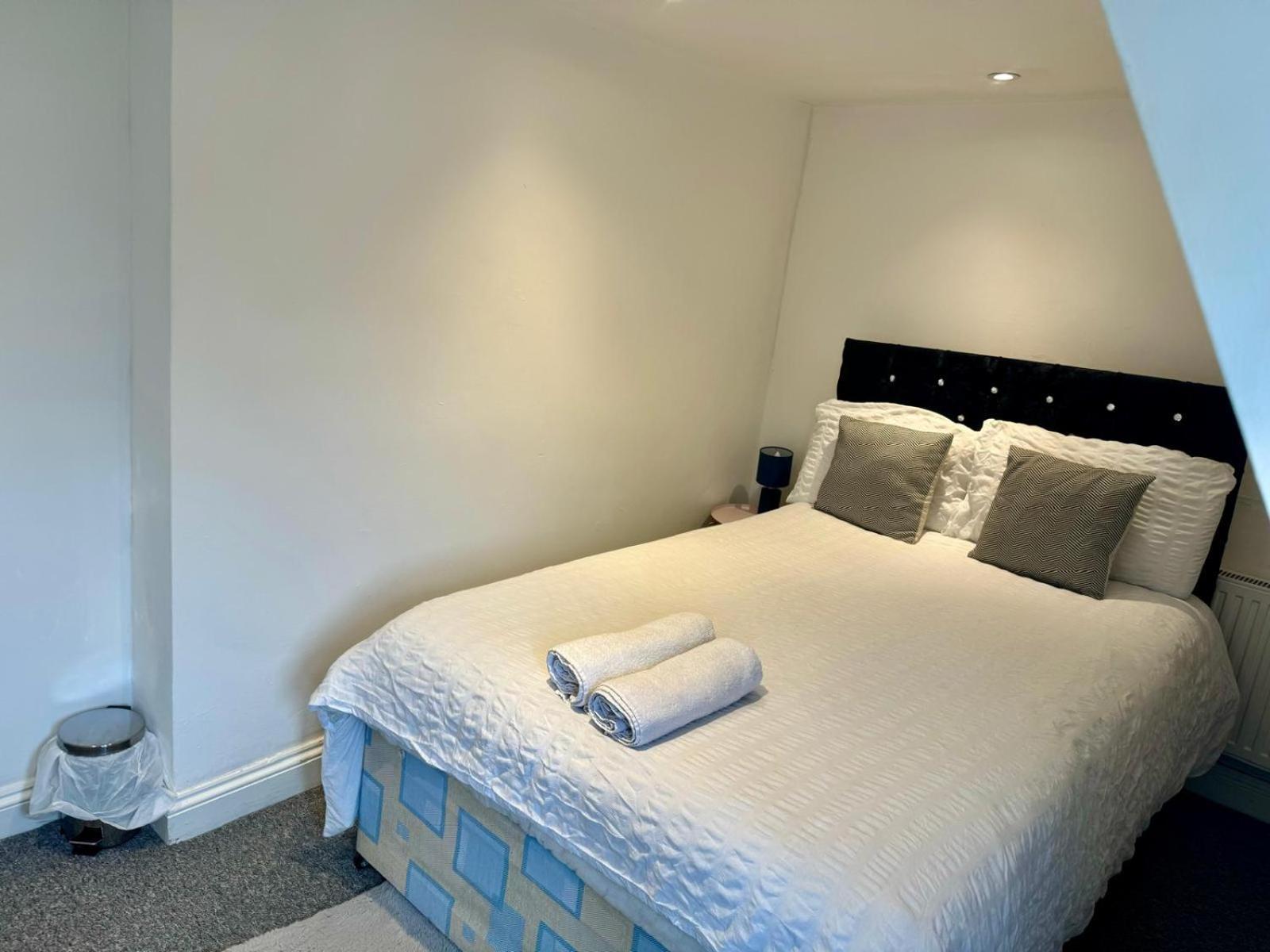 Comfortable City Centre Room Бристол Екстериор снимка